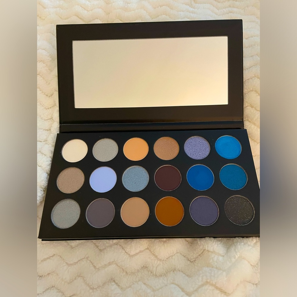 Morphe 18a - Blue Ya Away